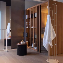 Pouf Mastio in legno nero*Splot Design Outlet