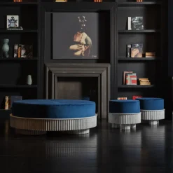 Pouf piccolo Spike in velluto blu e marmo di Carrara di Nick Maltese*Fuda Discount