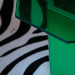 Sandra e Raimondo 35 Tavolino in legno e vetro verde*Maria Vittoria Paggini New