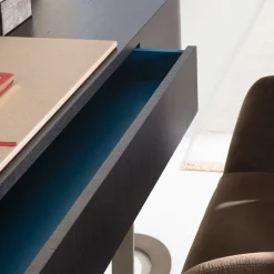 Scrivania Iside Dark Vanity di Ciarmoli Queda Studio*UNO Contract New