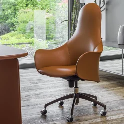 Sedia con base girevole Hipod di Giulio Manzoni*Enrico Pellizzoni Clearance