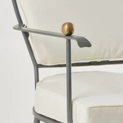 Sedia con schienale curvo e cuscino*DMG Fiesole Best