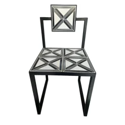 Sedia da esterno Trellis con piastrelle bianche e nere*Francesco Della Femina Online