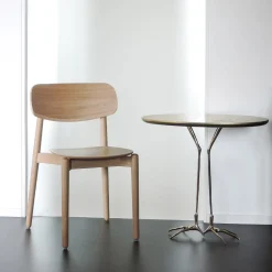 Sedia Fizz in rovere di Lorenz+Kaz*Bedont Outlet