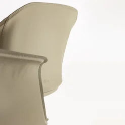 Sedia girevole in pelle Eva*Enrico Pellizzoni Online