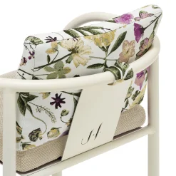 Sedia per esterni Aliya crema di Lorenza Bozzoli*Jwana Hamdan