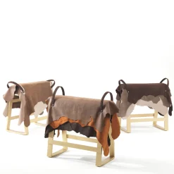 Sgabello a dondolo Agaxa di CTRLZAK*JCP Universe Best