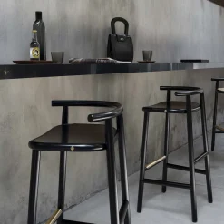 Sgabello da banco a curva singola di Nendo #2*Gebrüder Thonet Vienna GmbH (GTV) – Wiener GTV Design Clearance