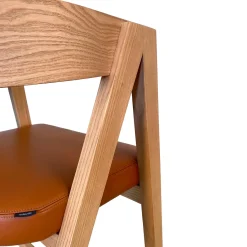 Sgabello da bar Cooper in legno di frassino*Morelato Best