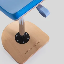 Sgabello Perfecto Light Blue di Studio D4users*Livoni 1895 Best