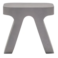 Sgabello Torcello di Defne Koz e Marco Susani*Cimento New