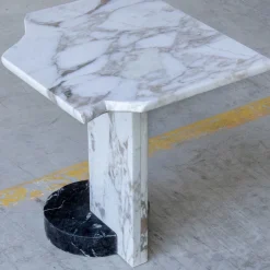 SST022 Tavolino in marmo squadrato Calacatta Oro*Stone Stackers Outlet