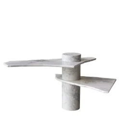 SST025 Tavolino scultoreo in marmo bianco Dover e cielo Namibia*Stone Stackers Online