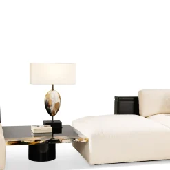 Tavolino Andria in legno nero lucido con dettagli in corno*Arcahorn Best