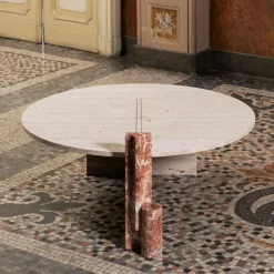 Tavolino da caffè in marmo Rosa Peralba e travertino Mostro Iv*MMOOS. Hot