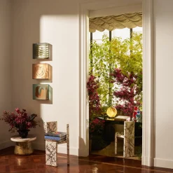 Tavolino in legno più alto di I-Conic*ROU Materiaal Online