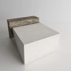 Tavolino Jogja in marmo Visone e Travertino di Studio Hendro Hadinata*Dimarmo