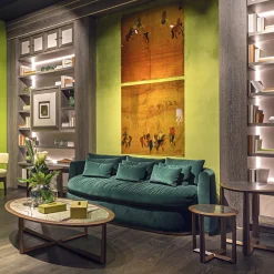 Tavolino ovale Triangolo di Ivano Colombo*Annibale Colombo Sale