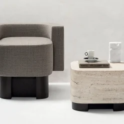 Tavolino rotondo moderno Lloyd in marmo travertino e noce*Giobagnara Hot