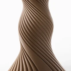 Tavolo da pranzo in bioplastica beige e rossa Tork Design di Karim Rashid*Elli