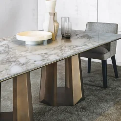 Tavolo da pranzo Kandinsky in marmo calacatta oro di Massimiliano Raggi*Casamilano Online