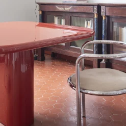 Tavolo da pranzo rosso Merenda*Punto Zero Best