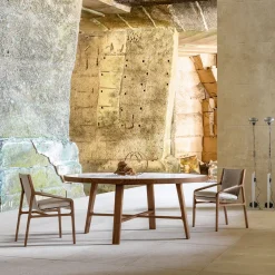 Tavolo da pranzo rotondo Compass in marmo Michelangelo e noce di Giuseppe Bavuso*Alivar Outlet