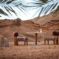 Tavolo da tè bianco sporco Ghaf di Lorenza Bozzoli*Jwana Hamdan Outlet