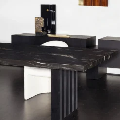Tavolo rettangolare in marmo Belvedere nero Ozark di Dainelly Studio*Somaschini
