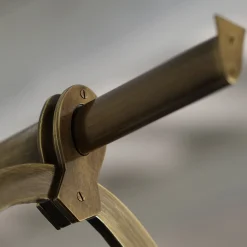 The Dumb Valet*B.B. for Reschio New