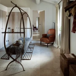 The Dumb Valet*B.B. for Reschio New