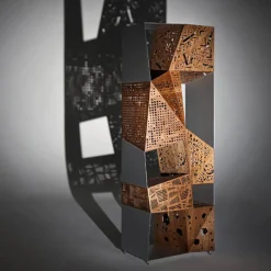 Totem degli indovinelli di Steven Holl*Horm Outlet